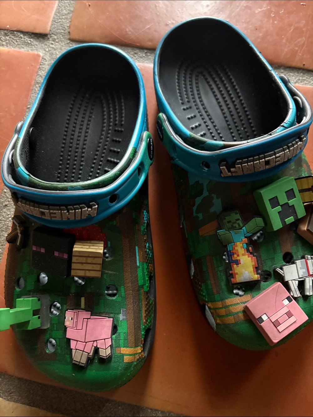 CROCS Kids Green Minecraft Pixel-size 6